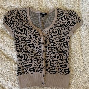 Leopard print top